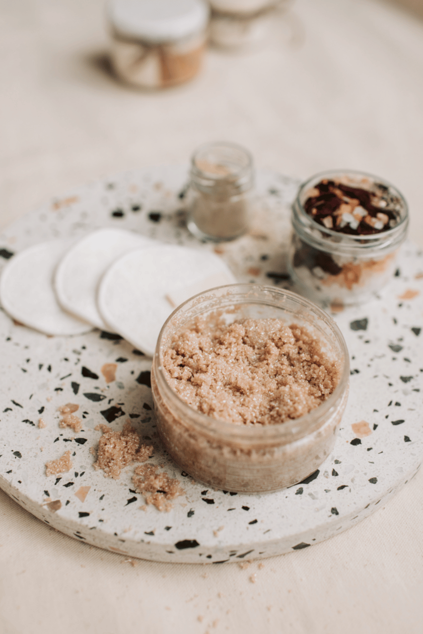 Walnut Face Scrub